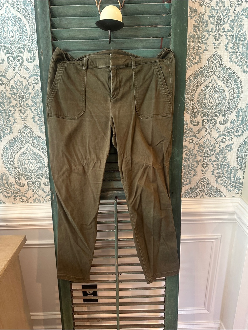 Old Navy Pixie Olive Green Cotton Utility Pants